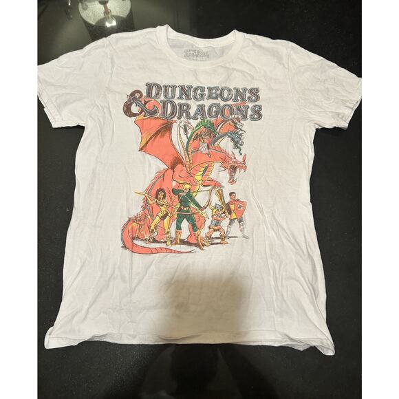 Vintage Dungeons And Dragons T Shirt Medium White Distressed Graphic Fantasy Tee - Picture 1 of 5